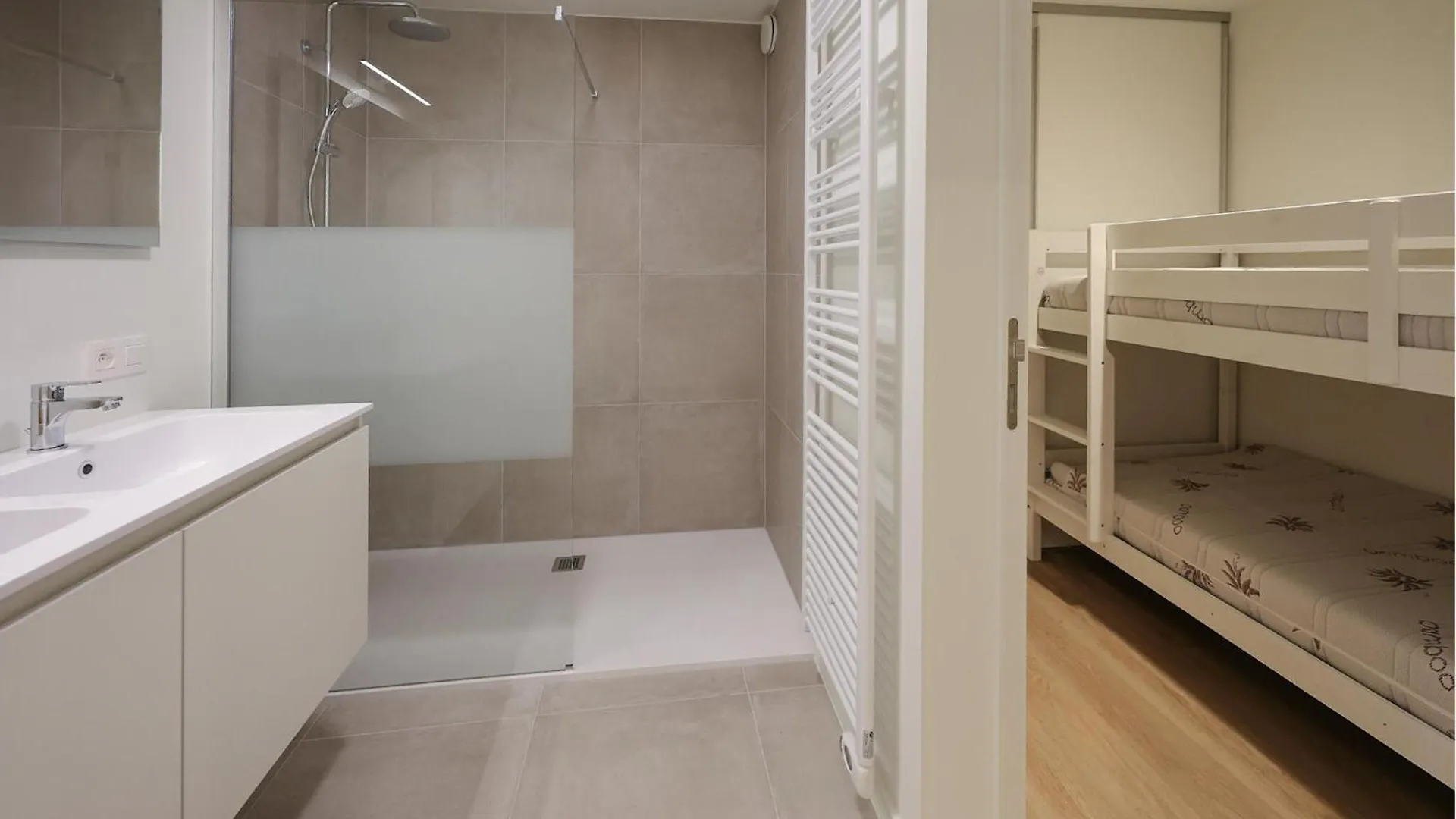 Lovely Apartment In Oostende With Wifi