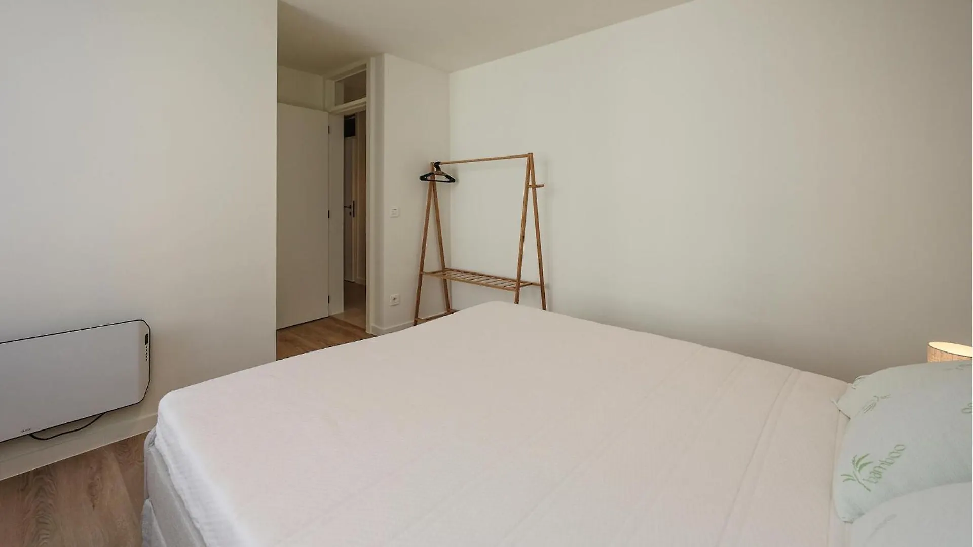 Lovely Apartment In Oostende With Wifi