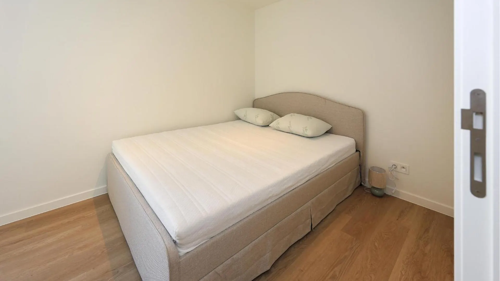 Lovely Apartment In Oostende With Wifi  Ostend